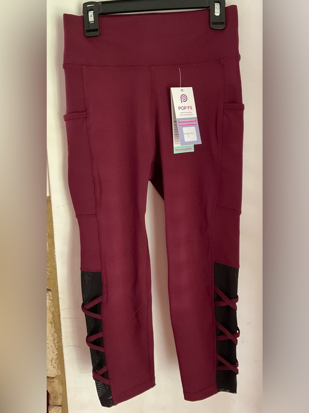 POP Fit Burgundy Leggings with Black Mesh Crisscross Panels